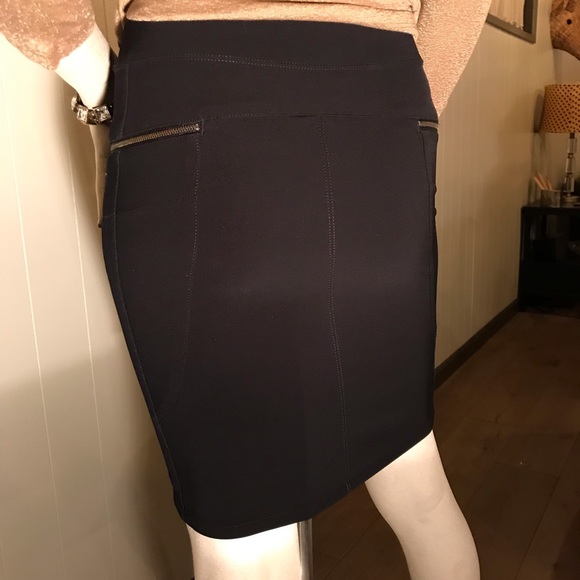 Marc by Marc Jacobs Mini Skirt - Picture 5 of 8